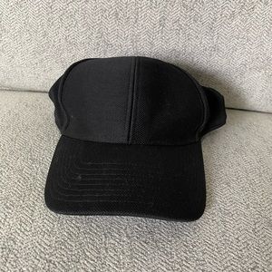 Aritzia hat. Worn once